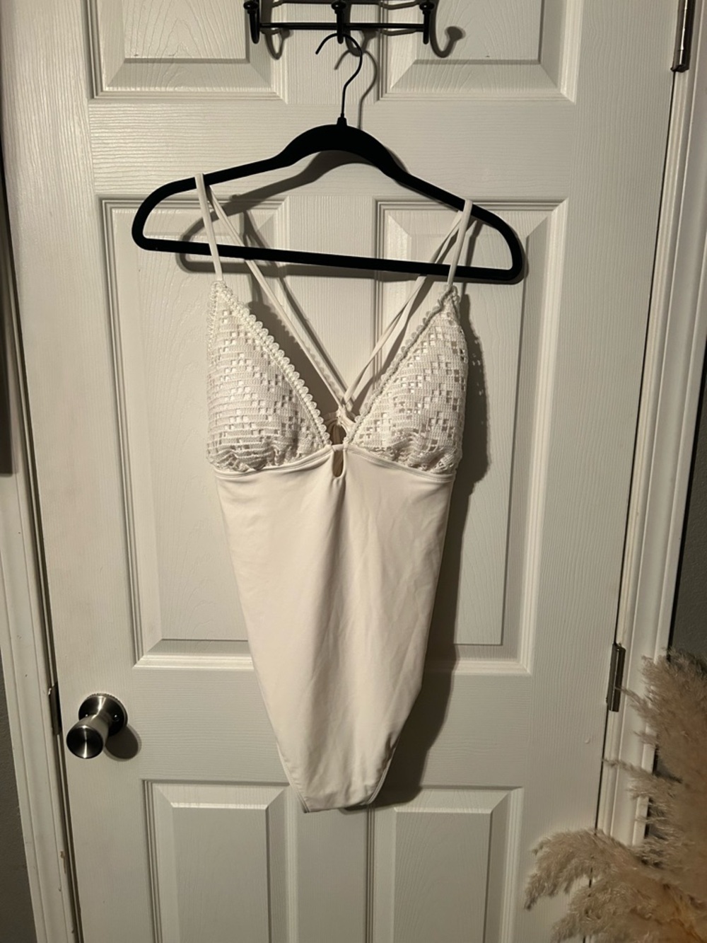 Shade & Shore White Swimwear Top